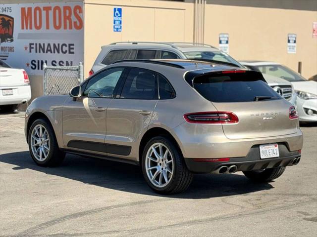 2016 Porsche Macan S