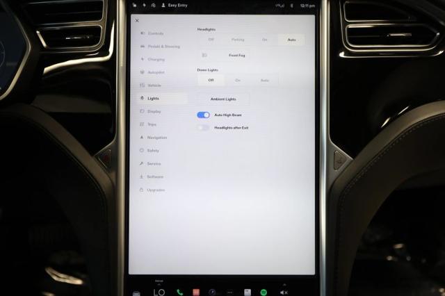 2016 Tesla Model S 75D