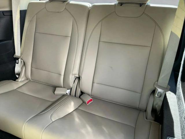 2017 Acura MDX w/Advance Package