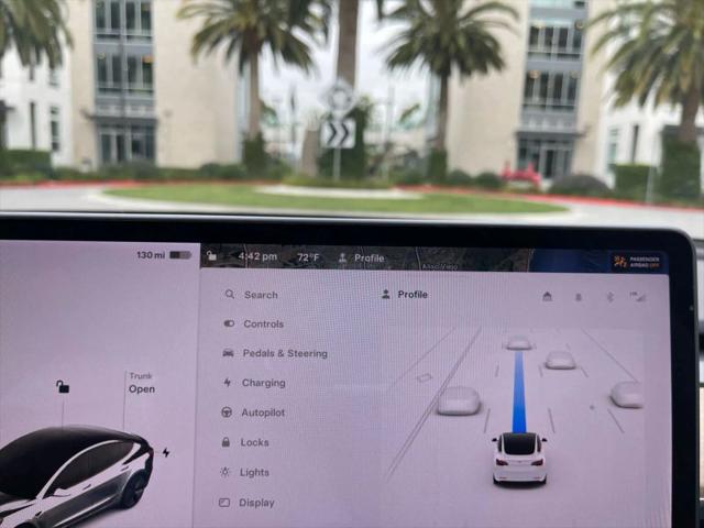 2021 Tesla Model 3 Standard Range Plus Rear-Wheel Drive
