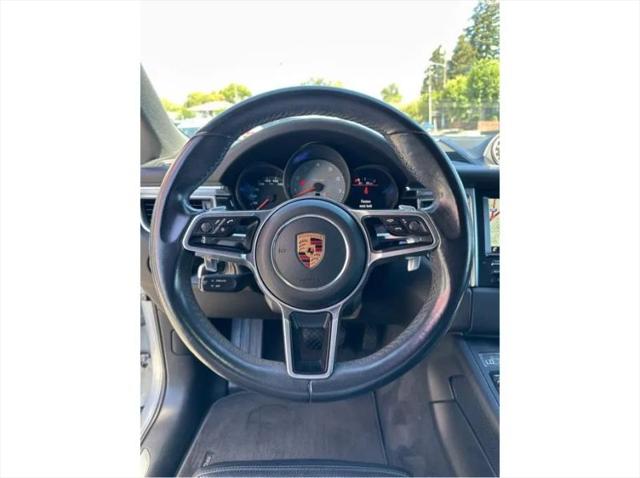 2016 Porsche Macan S
