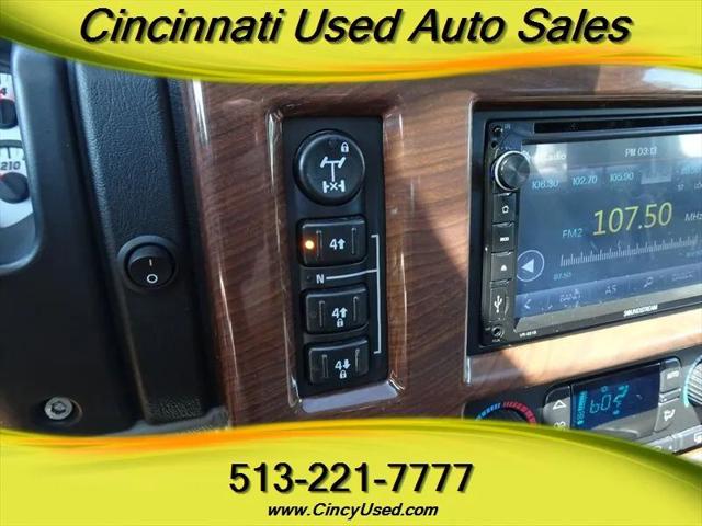 2004 HUMMER H2 Base