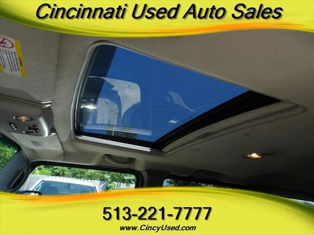 2004 HUMMER H2 Base