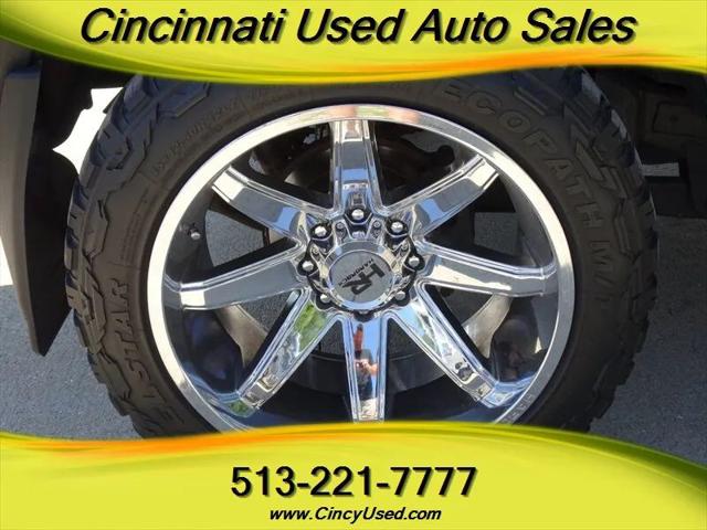 2004 HUMMER H2 Base