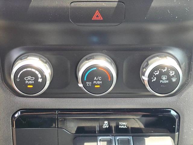 2021 Ram 1500 Big Horn Crew Cab 4x4 57 Box