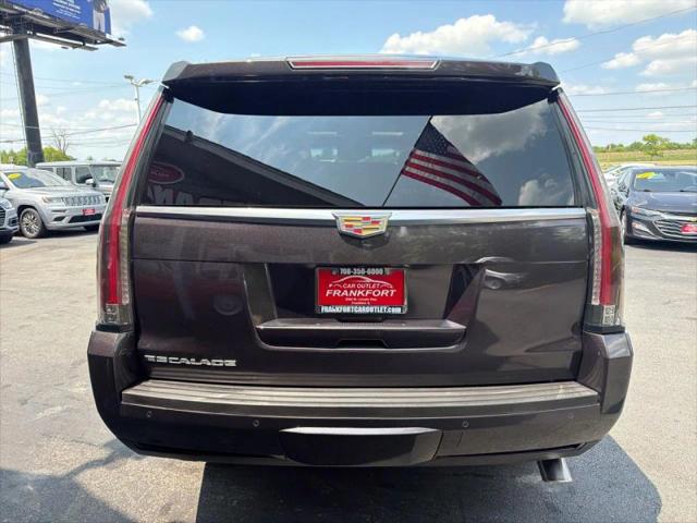 2016 Cadillac Escalade Luxury Collection