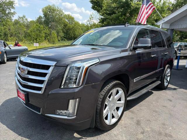 2016 Cadillac Escalade Luxury Collection