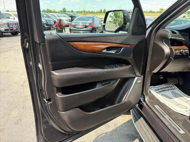2016 Cadillac Escalade Luxury Collection