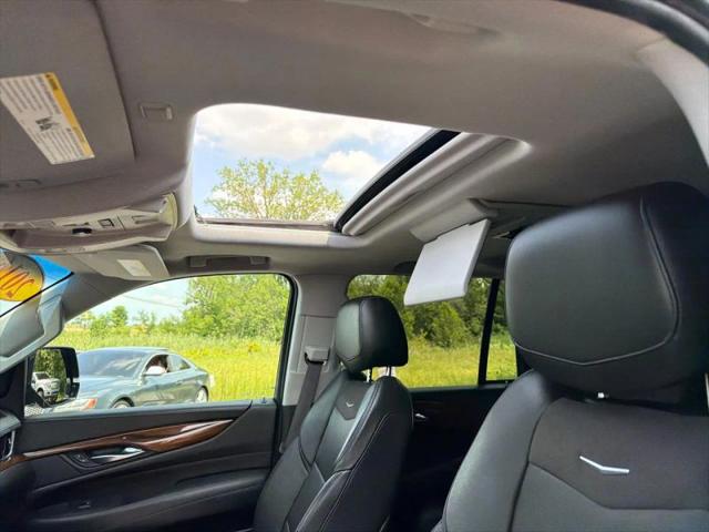 2016 Cadillac Escalade Luxury Collection