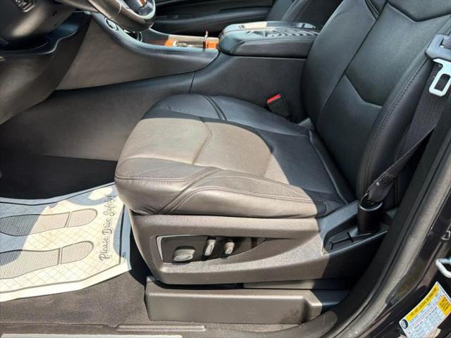 2016 Cadillac Escalade Luxury Collection