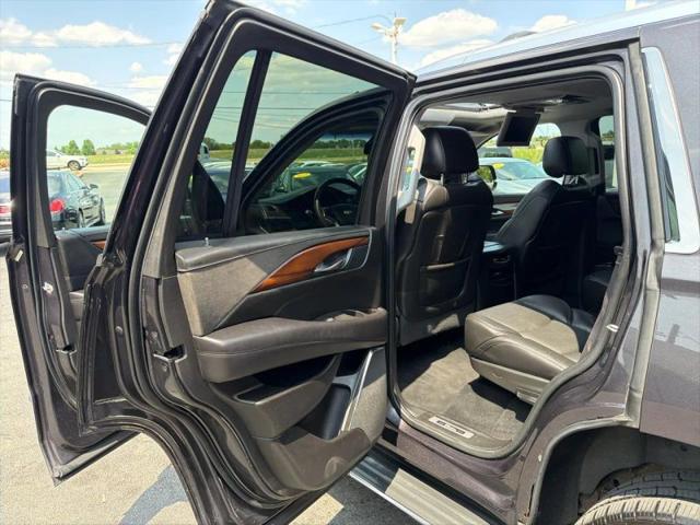 2016 Cadillac Escalade Luxury Collection