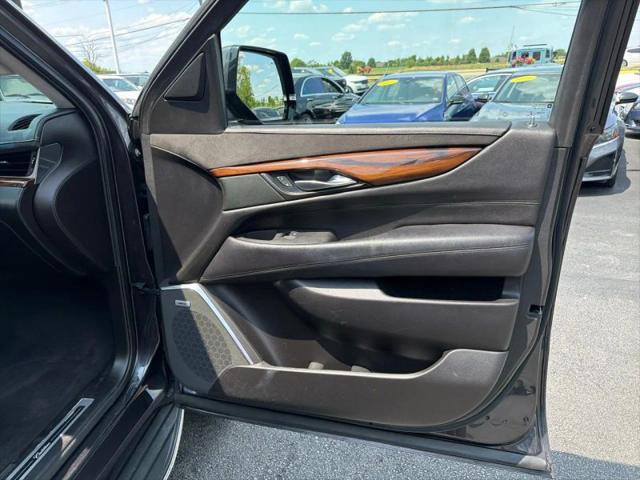 2016 Cadillac Escalade Luxury Collection