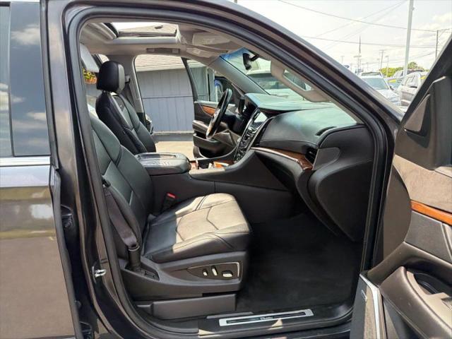 2016 Cadillac Escalade Luxury Collection
