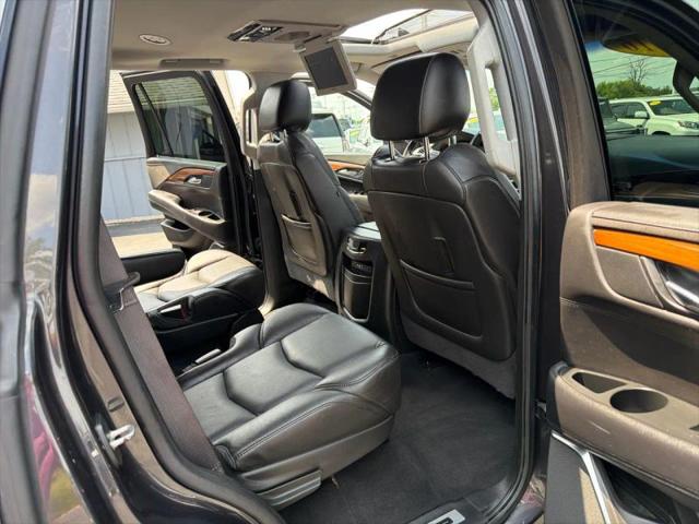 2016 Cadillac Escalade Luxury Collection