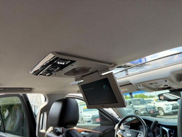 2016 Cadillac Escalade Luxury Collection