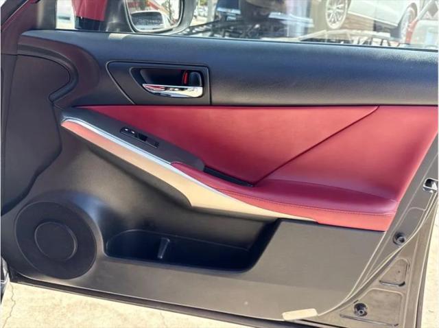 2015 Lexus IS 250 Crafted Line
