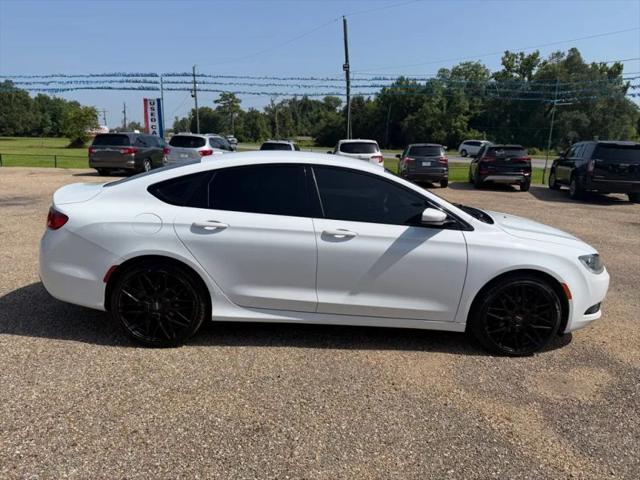 2016 Chrysler 200 S