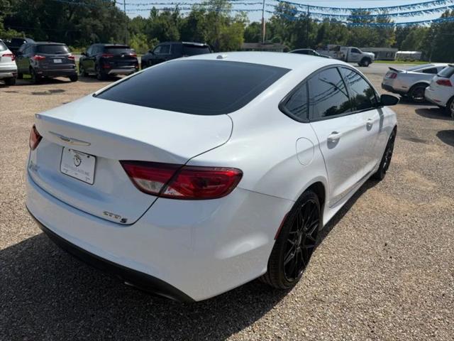 2016 Chrysler 200 S