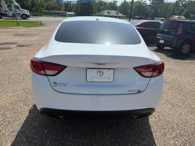 2016 Chrysler 200 S