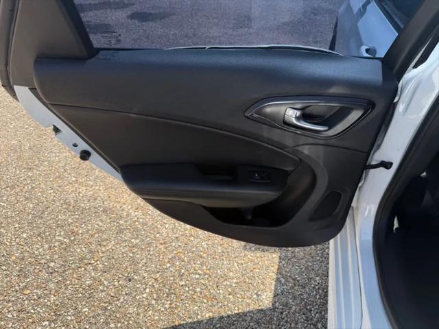 2016 Chrysler 200 S