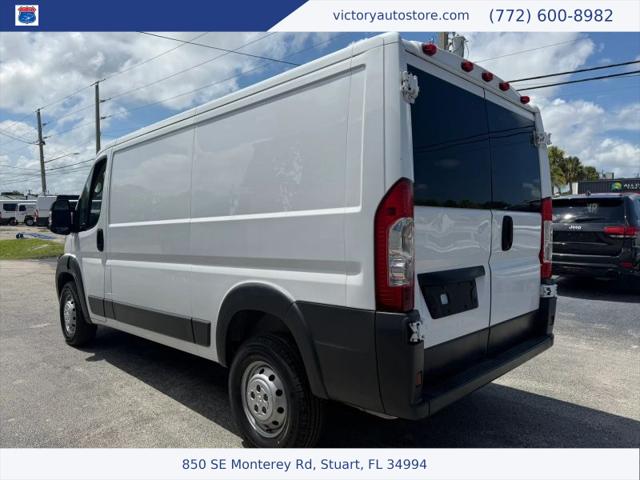 2017 Ram ProMaster Cargo Van Low Roof 136" WB