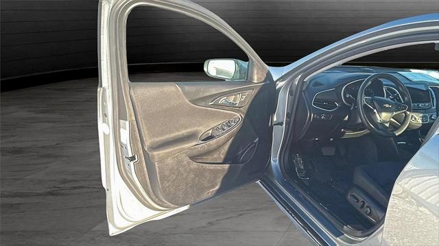 2023 Chevrolet Malibu 1LT - Photo 24