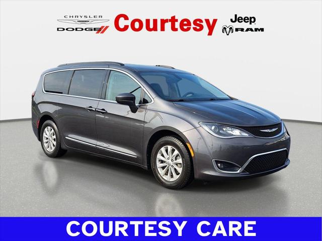 2017 Chrysler Pacifica Touring-L for sale in Grand Rapids, MI