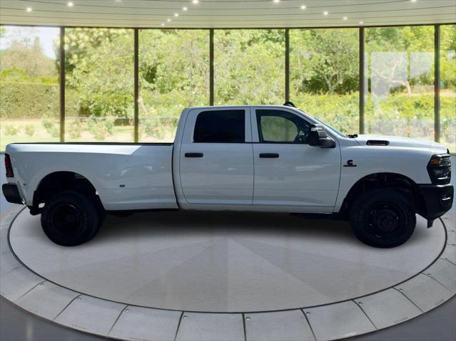 2025 RAM 3500 Tradesman Crew Cab 4x4 8 Box 2025 RAM 3500 Tradesman Crew Cab 4x4 8 Box