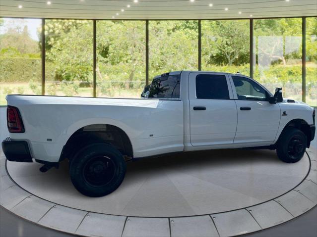 2025 RAM 3500 Tradesman Crew Cab 4x4 8 Box 2025 RAM 3500 Tradesman Crew Cab 4x4 8 Box