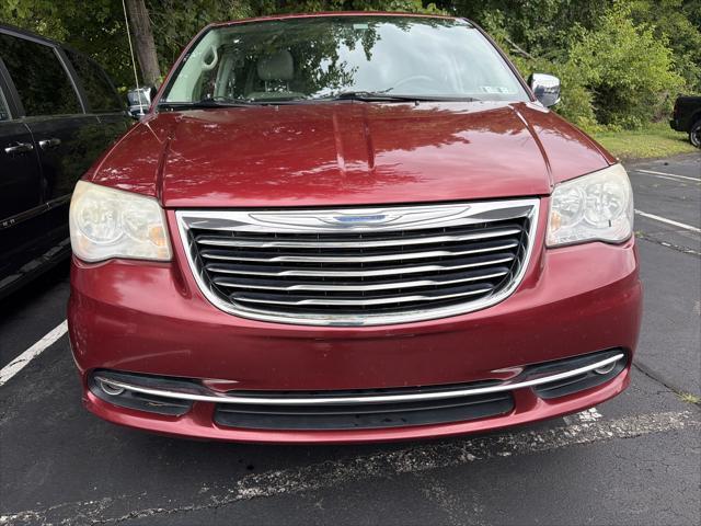 2014 Chrysler Town and Country Touring-L 2014 Chrysler Town and Country Touring-L