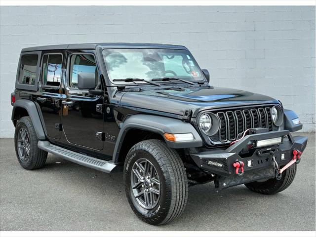 2025 Jeep Wrangler 4-Door Summit 4x4 2025 Jeep Wrangler 4-Door Summit 4x4