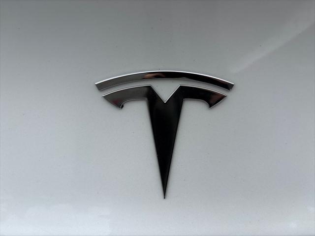 2021 Tesla Model 3 Standard Range Plus Rear-Wheel Drive
