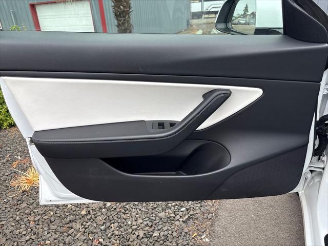 2021 Tesla Model 3 Standard Range Plus Rear-Wheel Drive
