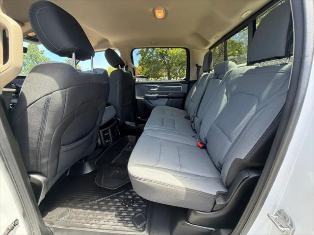2020 Ram 1500 Big Horn Crew Cab 4x4 5'7" Box