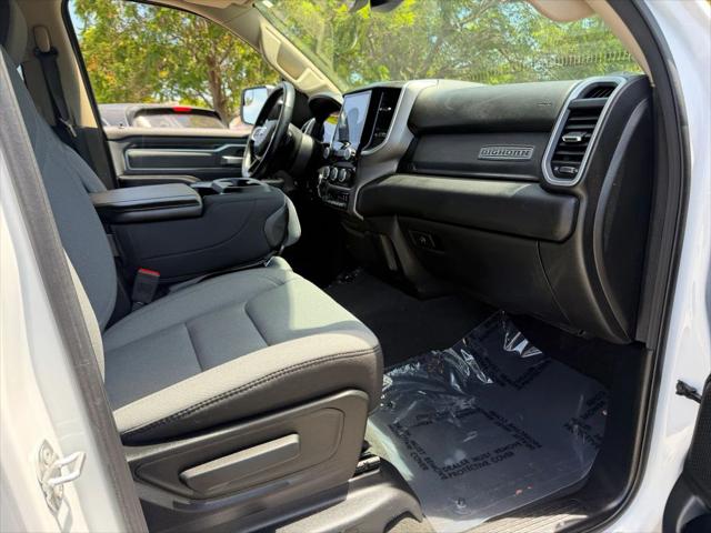2020 Ram 1500 Big Horn Crew Cab 4x4 5'7" Box