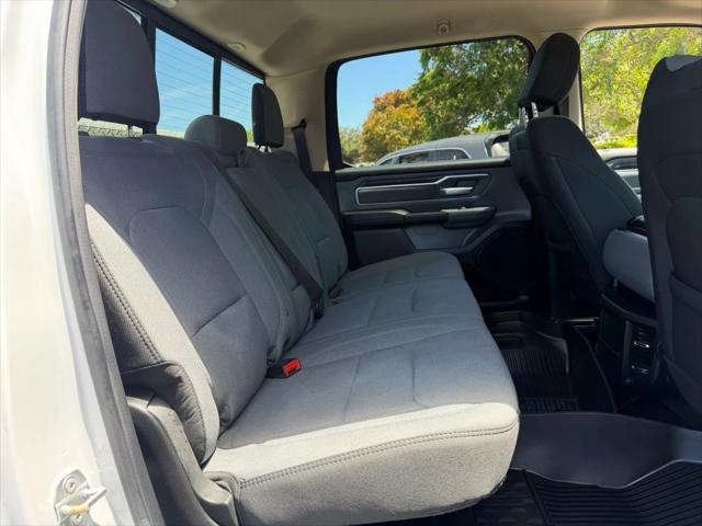 2020 Ram 1500 Big Horn Crew Cab 4x4 5'7" Box