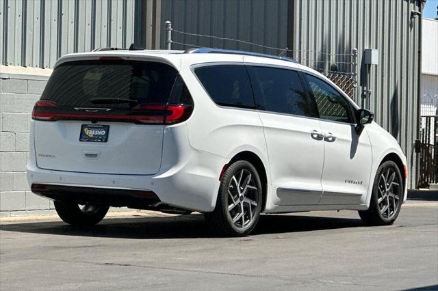 2027 Chrysler Pacifica Pinnacle