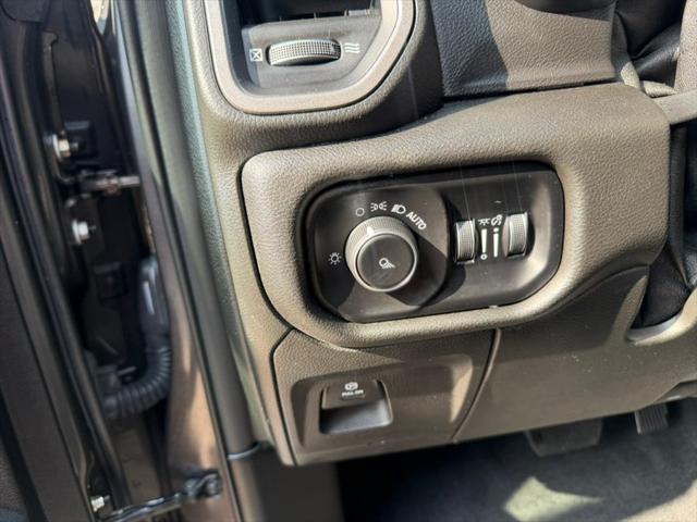 2019 Ram 1500 Tradesman Crew Cab 4x4 57 Box