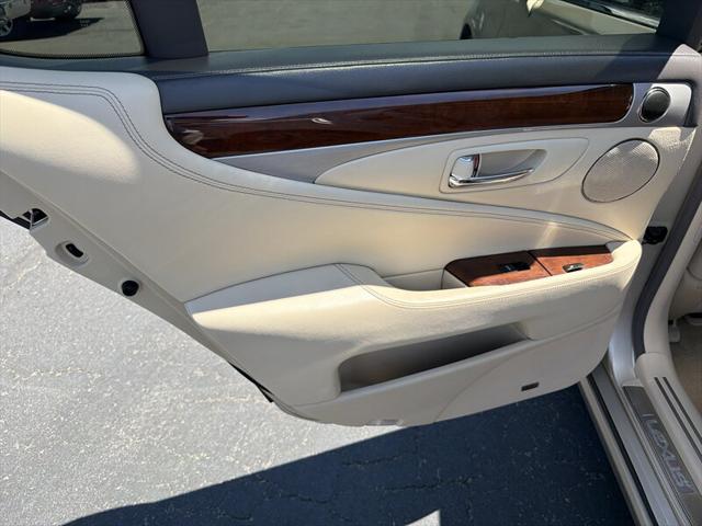 2013 Lexus LS 460 Unknown