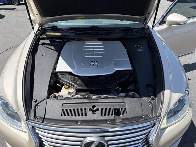2013 Lexus LS 460 Unknown