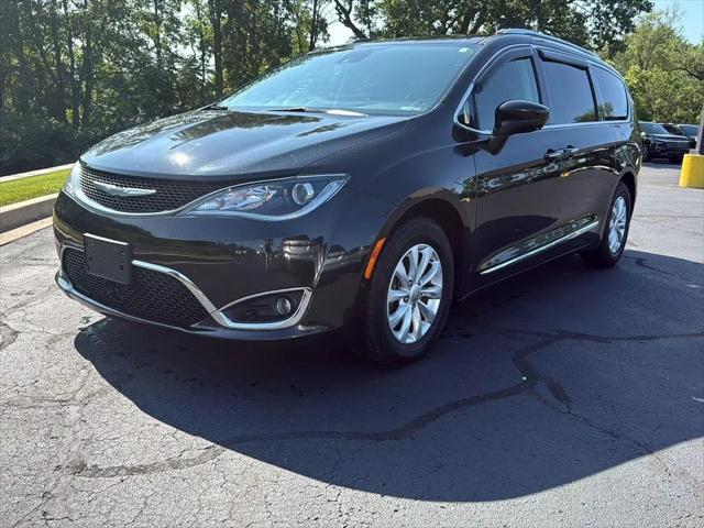 2018 Chrysler Pacifica Touring L for sale in Peoria, IL