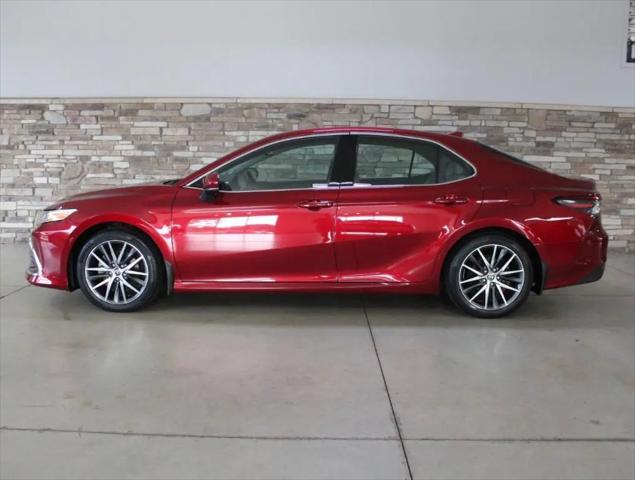 2022 Toyota Camry XLE Hybrid for sale in Kalamazoo, MI