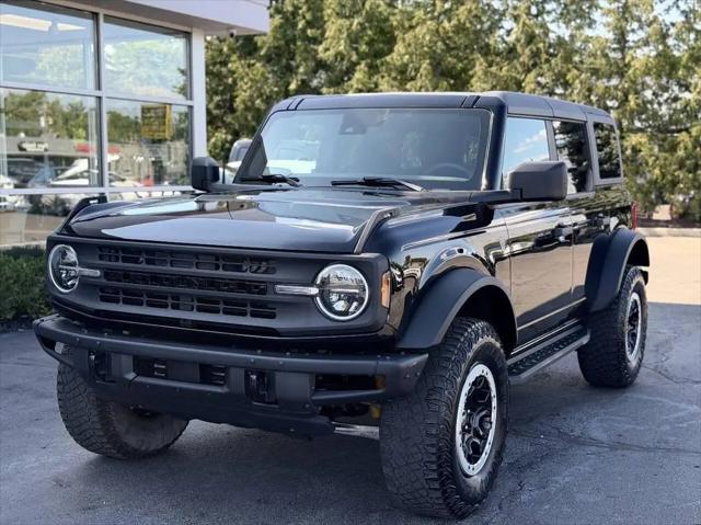 2022 Ford Bronco Black Diamond for sale in Utica, MI