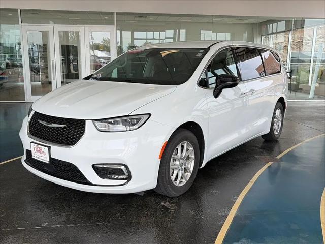 2024 Chrysler Pacifica Touring L for sale in Boone, IA