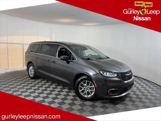 2023 Chrysler Pacifica Touring L for sale in Mishawaka, IN