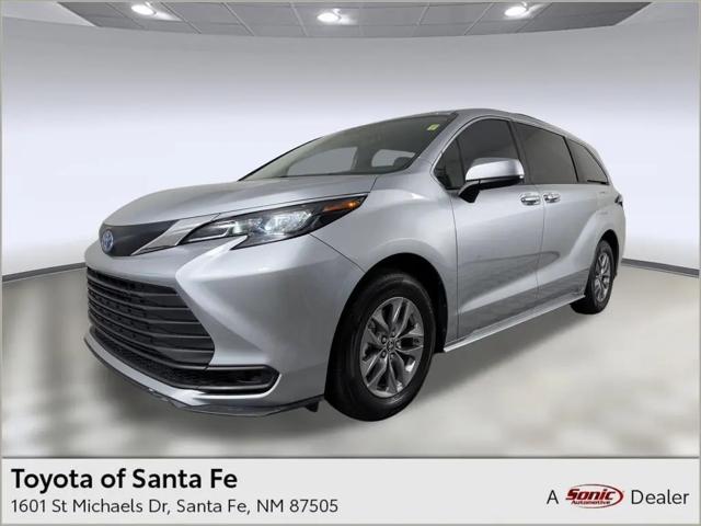 2025 Toyota Sienna LE for sale in Santa Fe, NM