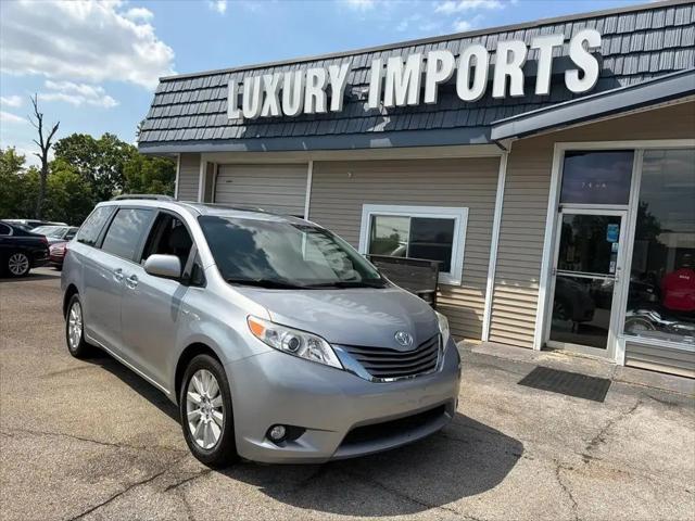 2017 Toyota Sienna XLE Premium 7 Passenger for sale in Florence, KY