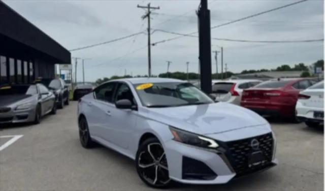 2025 Nissan Altima SR FWD for sale in Downers Grove, IL