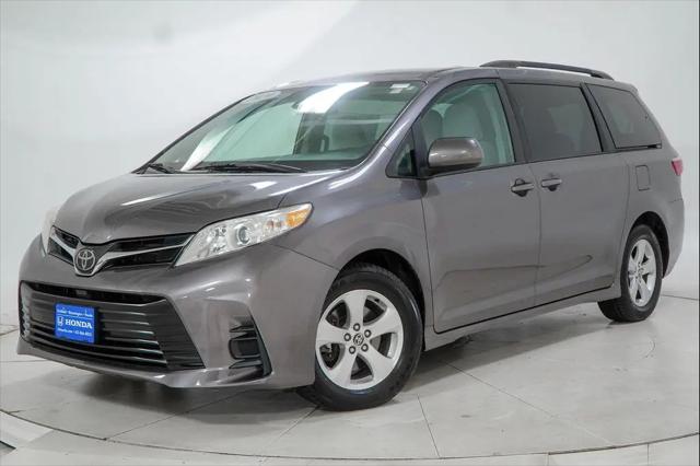 2020 Toyota Sienna LE for sale in Minneapolis, MN
