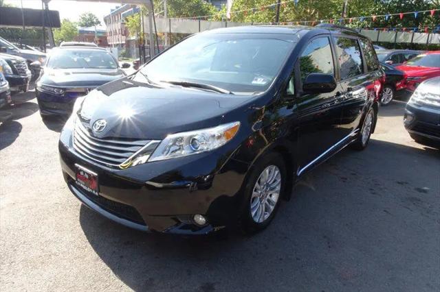 2015 Toyota Sienna XLE 8 Passenger for sale in Newark, NJ